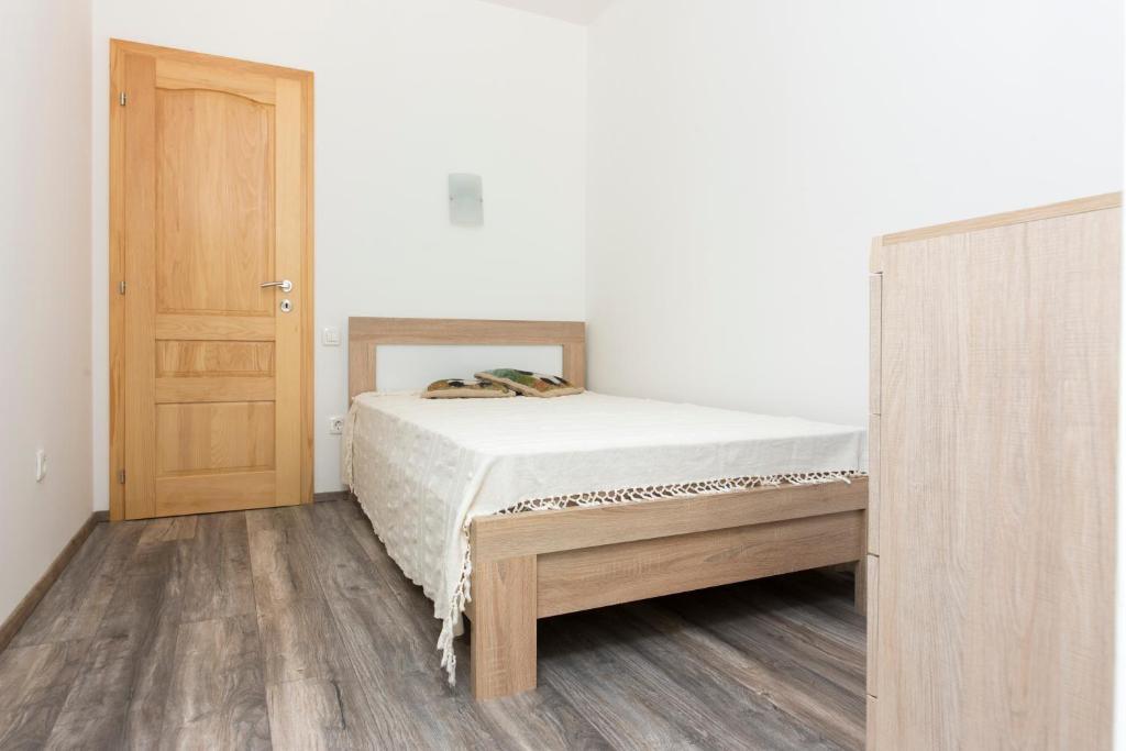 Стрп: Apartments Kula