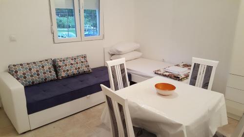 Чань: Guest House Levant