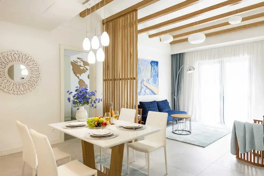 Радовичи: Lustica Bay Central