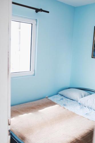 Тиват: Blue House Marici