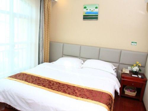 Шэньчжэнь: Green Tree Inn Buji