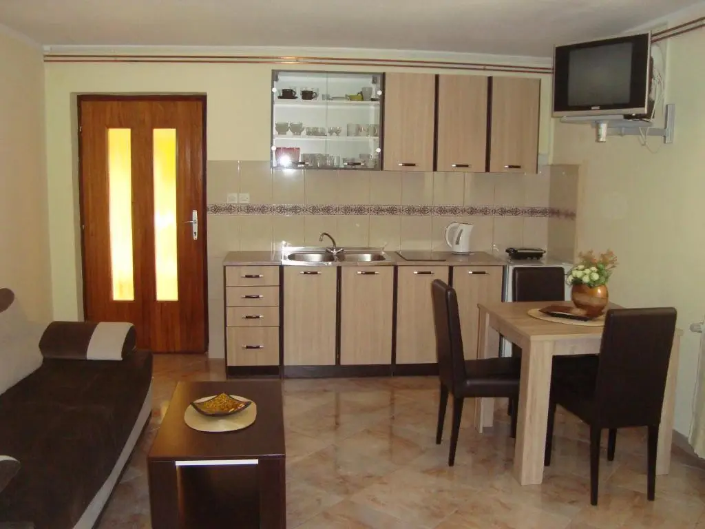 Доброта: Apartment Adela
