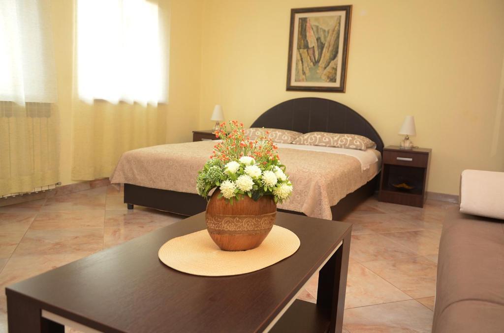 Доброта: Apartment Adela