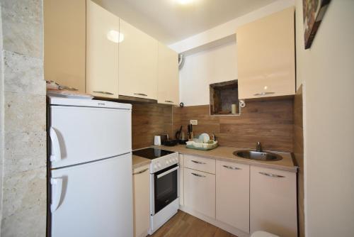 Бечичи: Villa Old Olive II