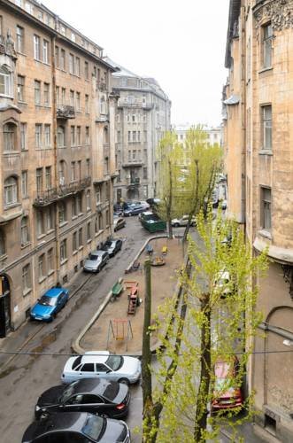 Санкт-Петербург: Меблированные комнаты У пяти углов