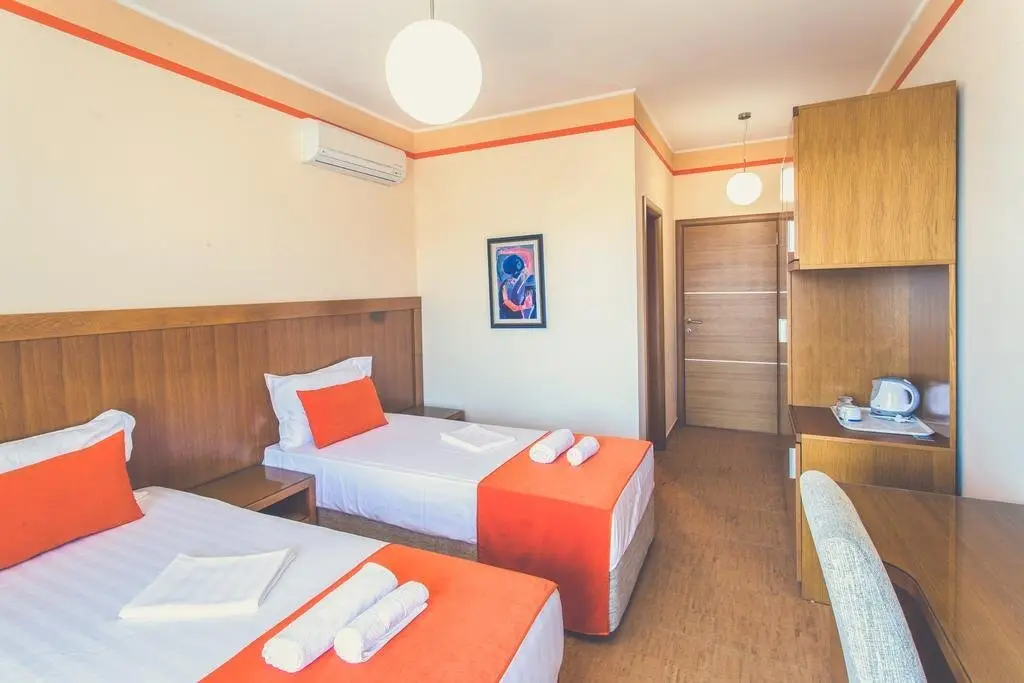 Добро Вода: Apartments Deus