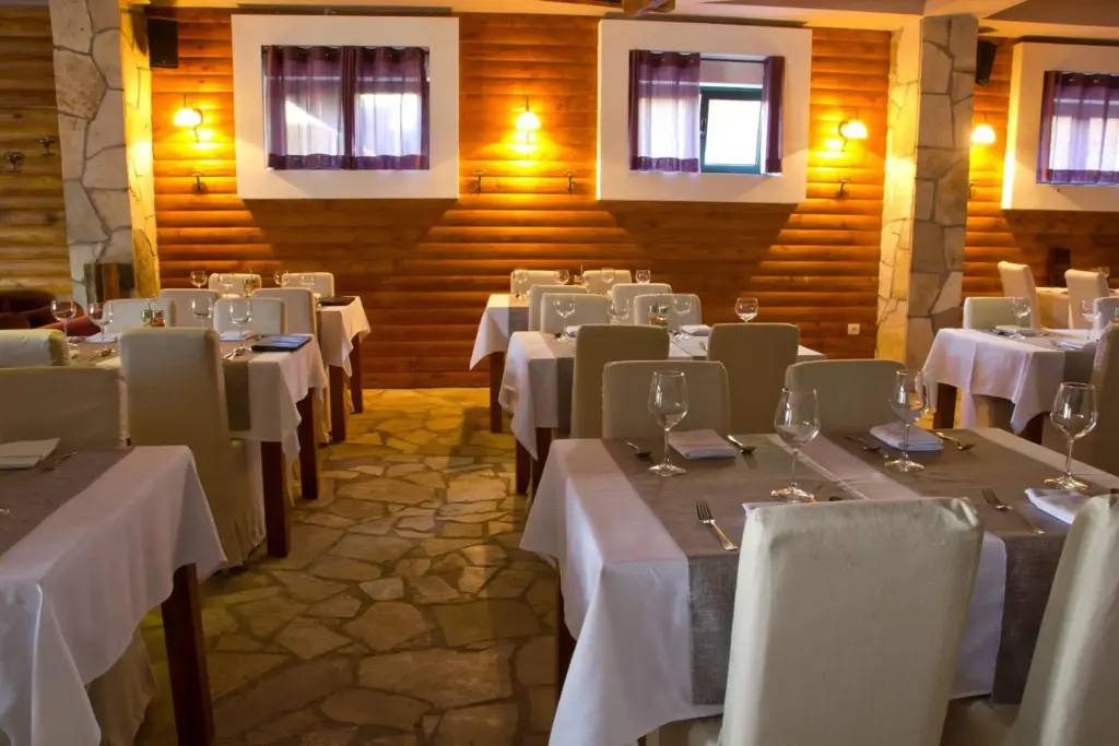 Каньон Tara: Polar Star Hotel