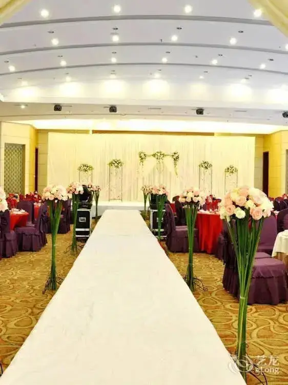 Чэнду: Jinqiang Huaheng Hotel - Chengdu