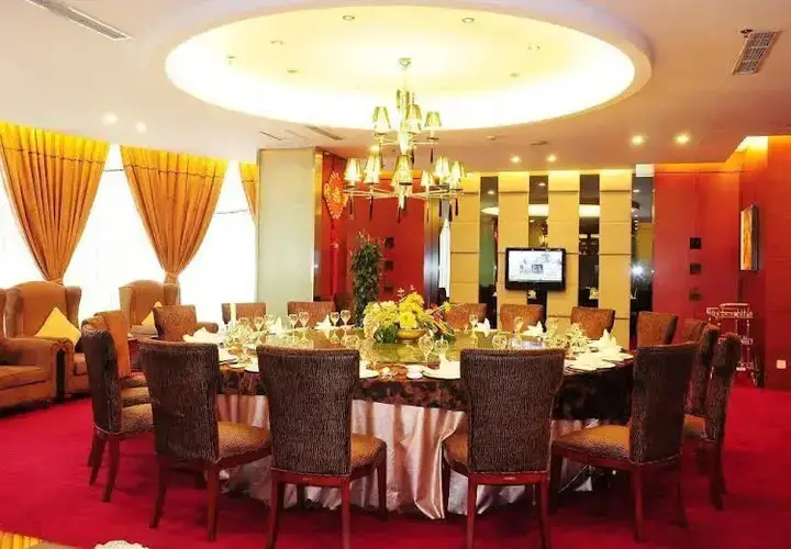 Чэнду: Jinqiang Huaheng Hotel - Chengdu