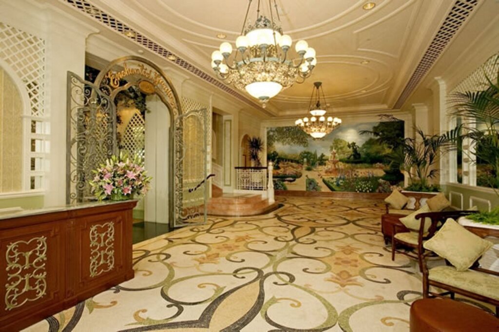 Гонконг: Hong Kong Disneyland Hotel