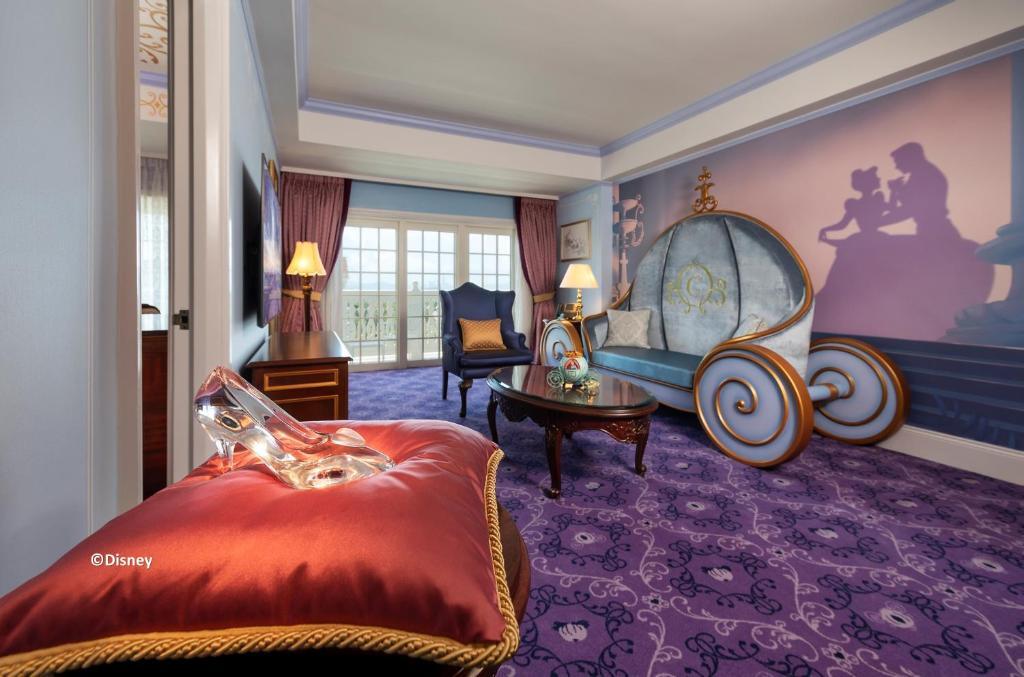 Гонконг: Hong Kong Disneyland Hotel