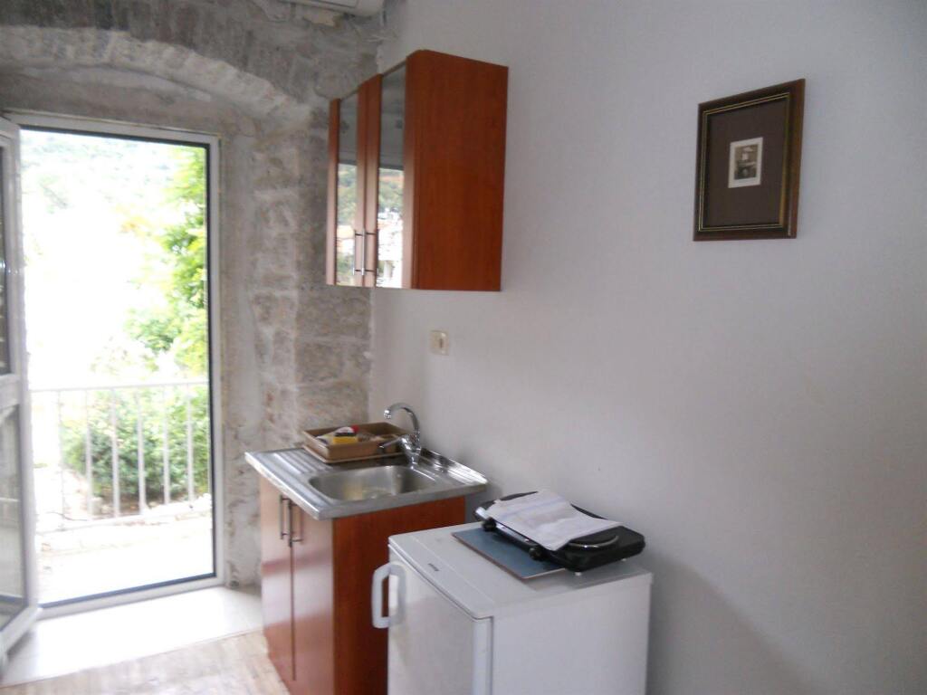 Мельине: LaRos Apartments