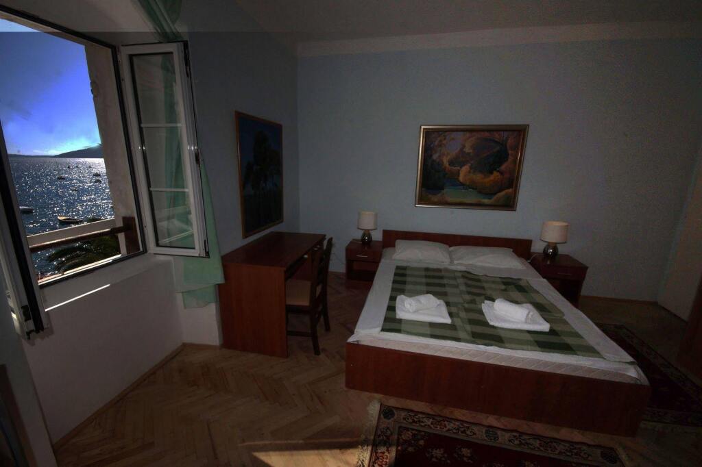 Мельине: LaRos Apartments