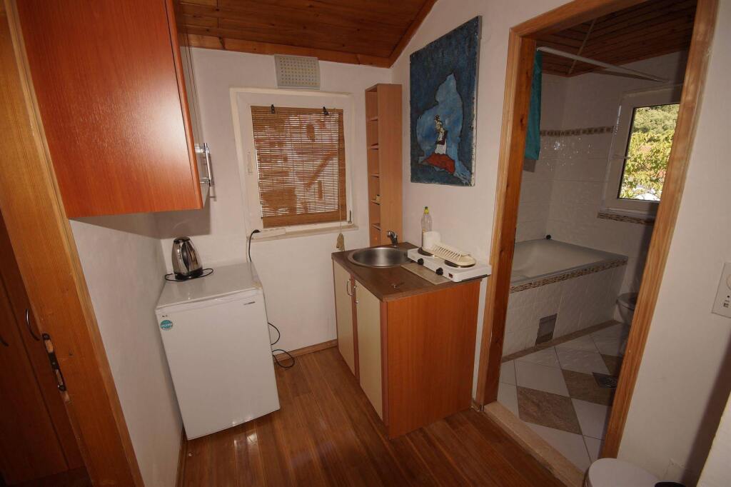 Мельине: LaRos Apartments