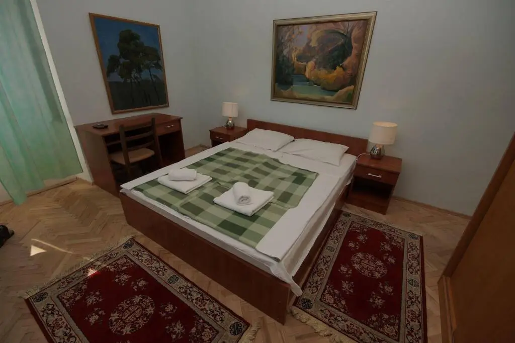 Мельине: LaRos Apartments