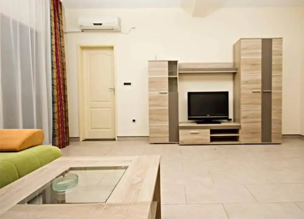 Доброта: Apartments Ljoljic