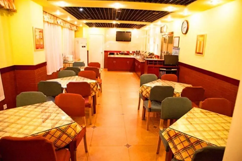 Хух-Хото: Home Inn Hohhot Xinhua Square Wenhuagong Street