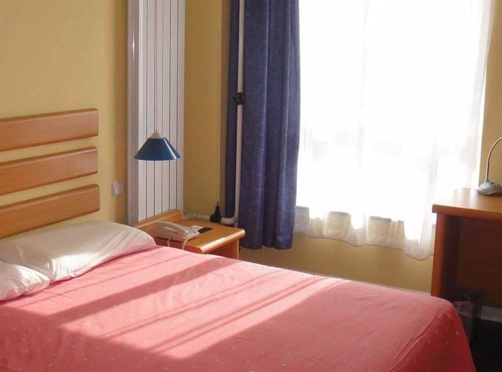 Хух-Хото: Home Inn Hohhot Xinhua Square Wenhuagong Street