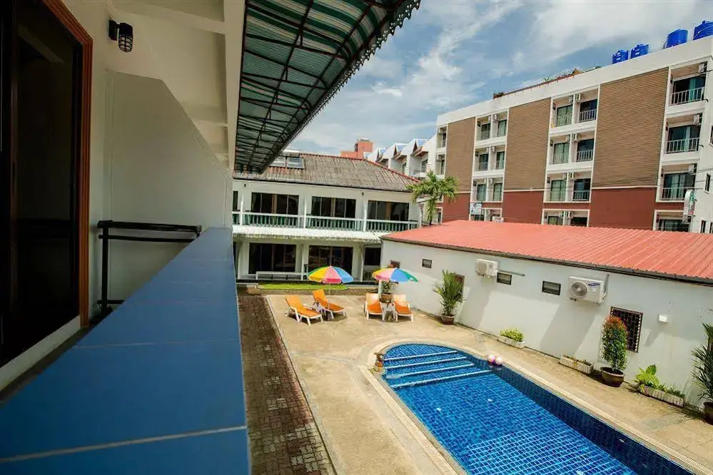 Кату: Valero Guest House