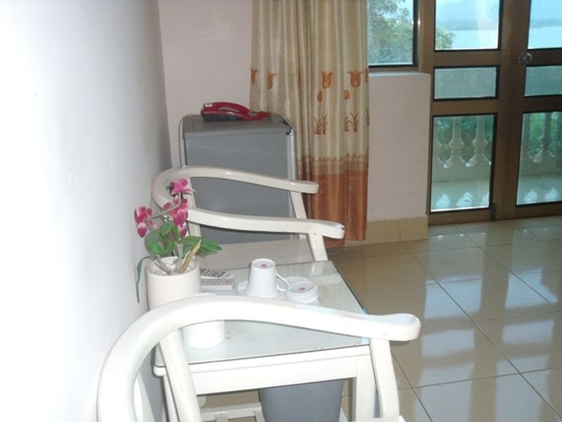 Нгок-Тхань: Sen Vang Hotel