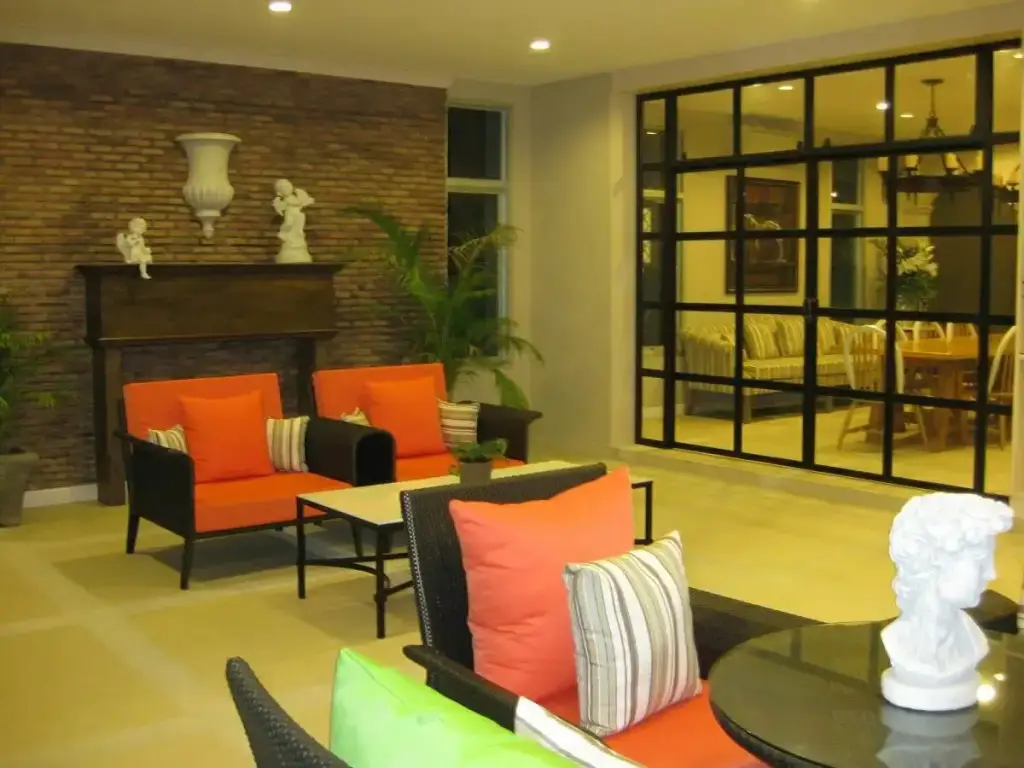 Чаам: Boulevard Tuscany By Huahin Resort Condo