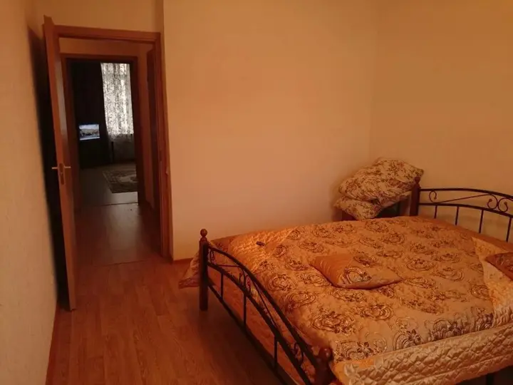 Санкт-Петербург: Apartmenti Na Admirala Tributsa 7