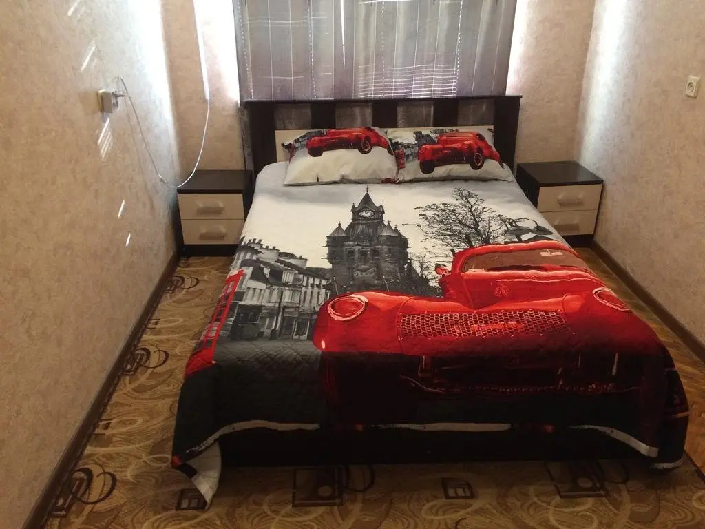 Санкт-Петербург: Apt On Narodnogo Opolcheniya 165