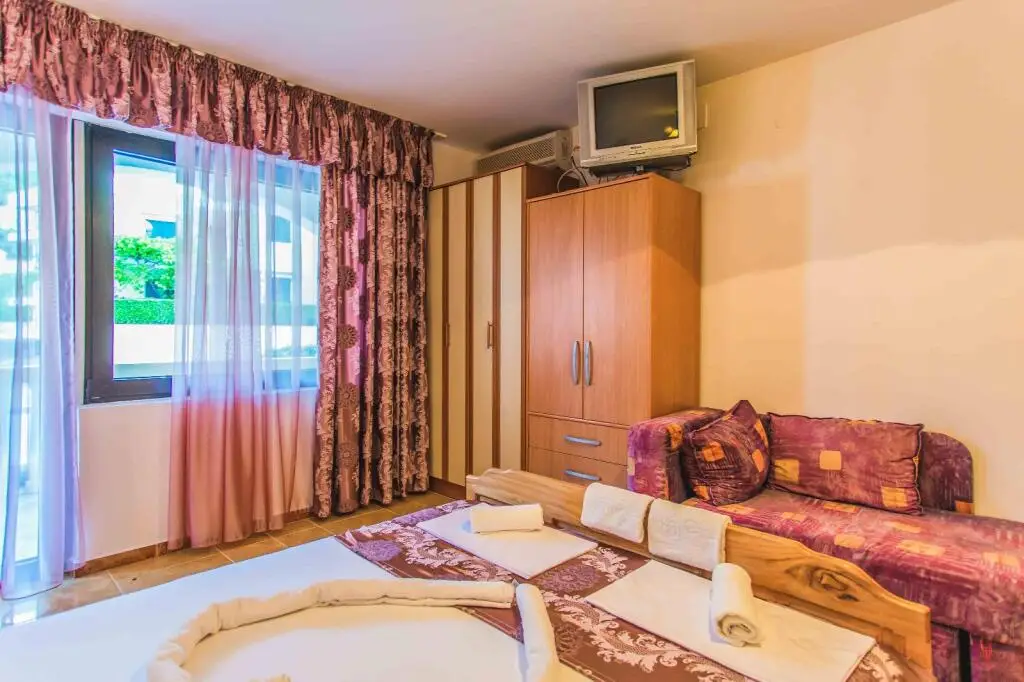 Петровац: Hotel Toljic