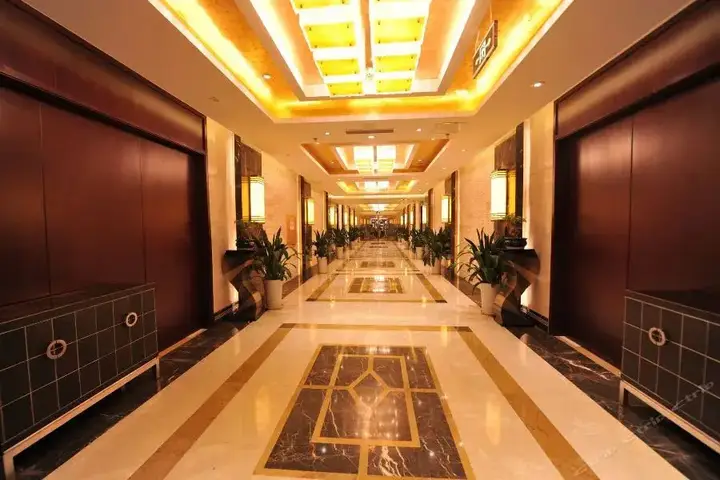 Чэнду: Zenec Elegant Hotel