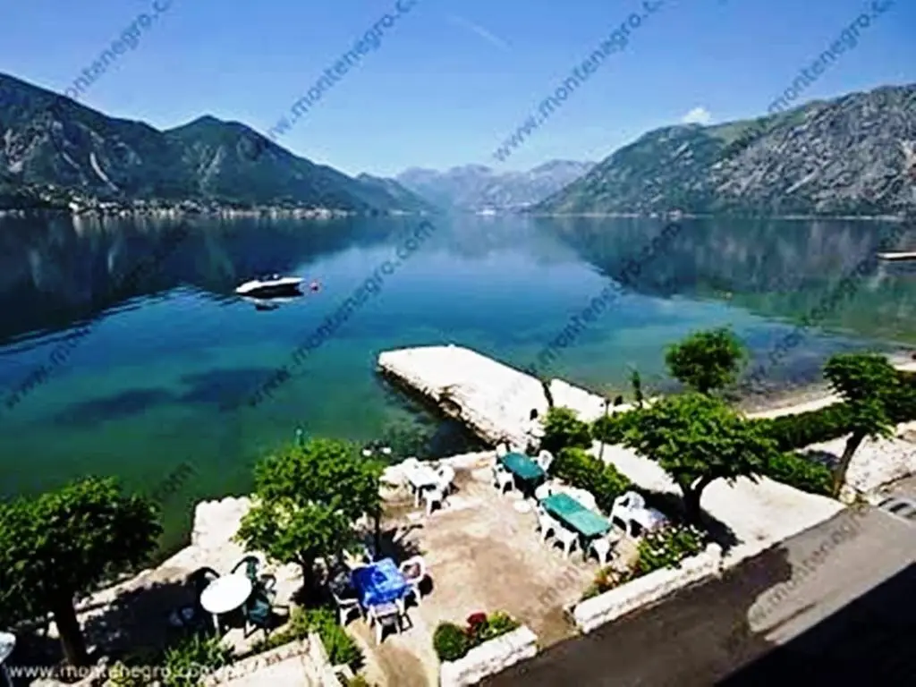 Доброта: Pansion Pana Kotor