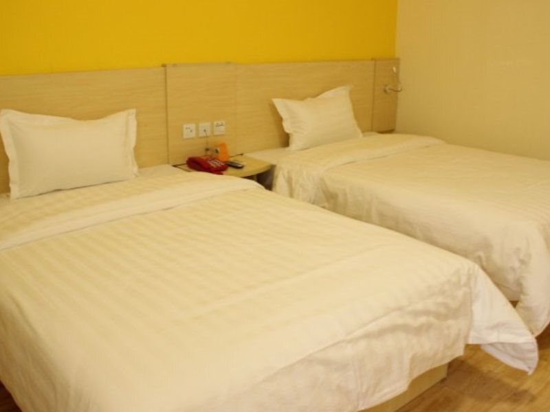 Чэнду: 7 Days Inn Wuhouci