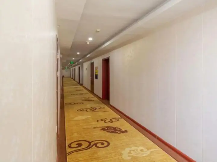 Тайюань: Taiyuan Shenlong Electric Power Hotel (Wanda Plaza)