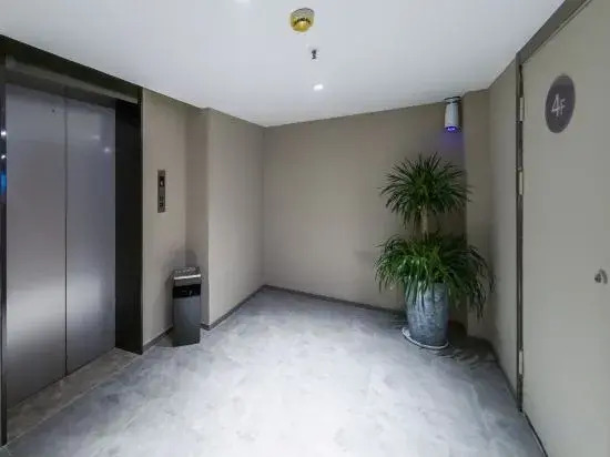 Сюйчжоу: Homeinn Hotel (Xuzhou Yunlong Lake Scenic Area Jianguo West Road)