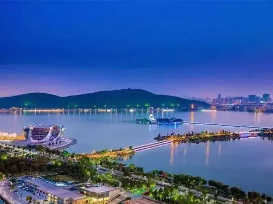 Сюйчжоу: Homeinn Hotel (Xuzhou Yunlong Lake Scenic Area Jianguo West Road)