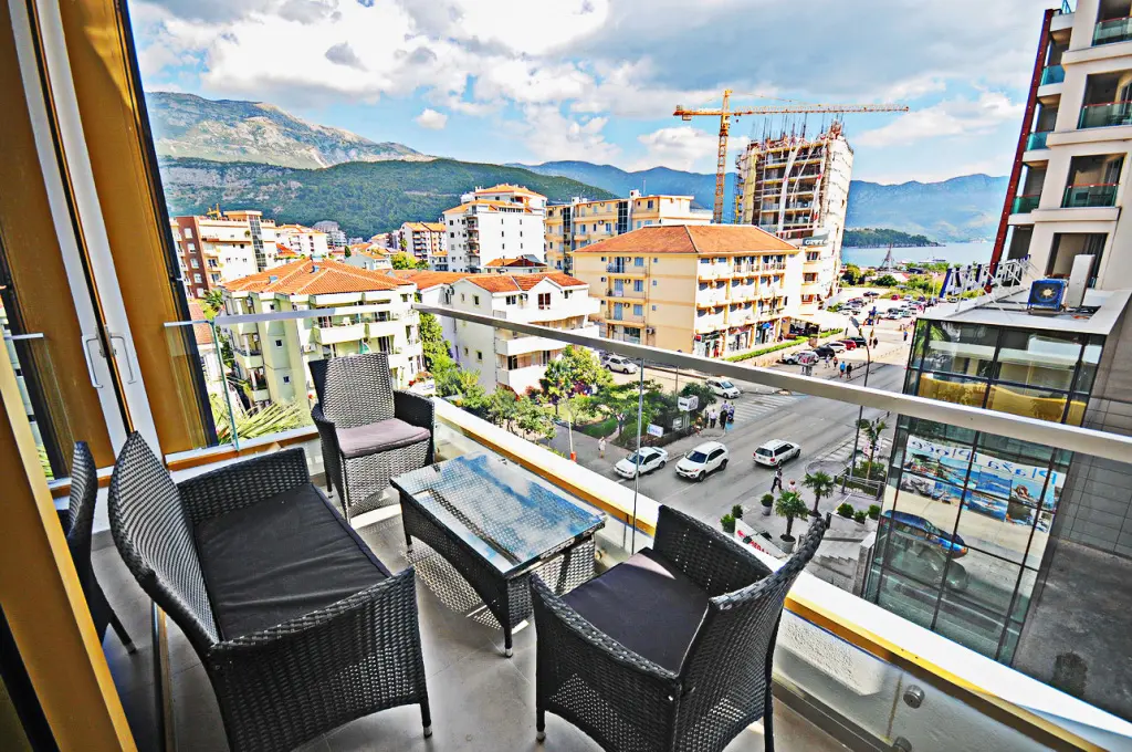 Будва: Апартаменты Sea Breeze Lux Sea View