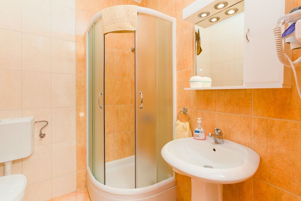 Тиват: Rosic Tivat Apart-Hotel