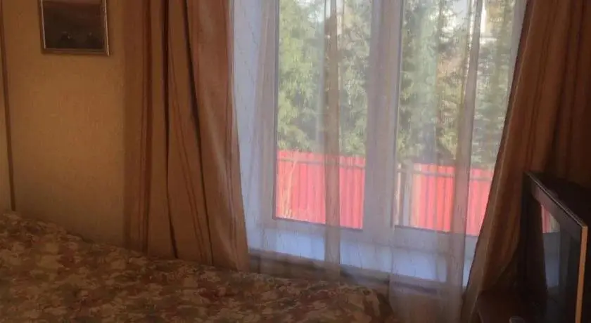 Стрельна: Svet Mayaka