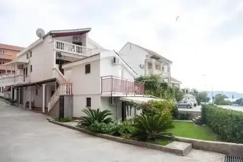 Будва: Guest House Mira