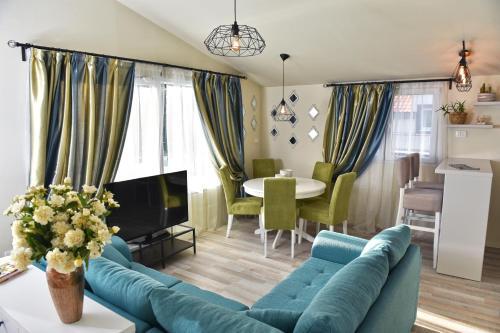 Тиват: Apartment Grozdanić
