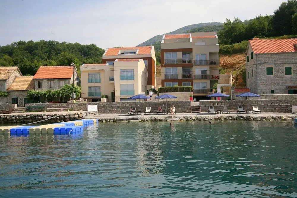Jelena Vile & Apartmani — фото 1