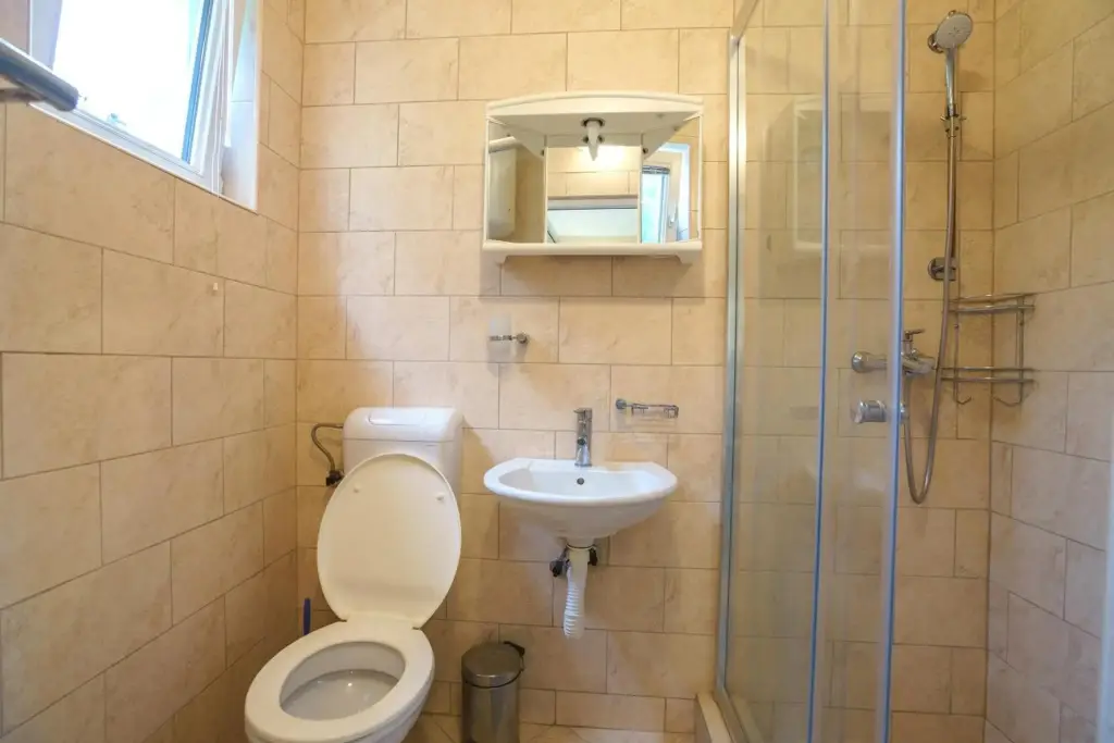 Бар: Apartments Lora