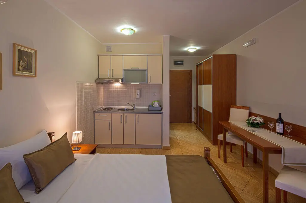 Петровац: Petrovac Holiday Apartments