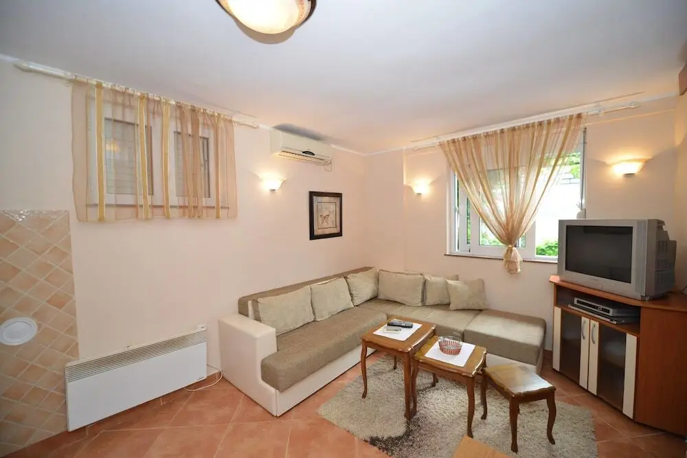 Доброта: Apartments M&T