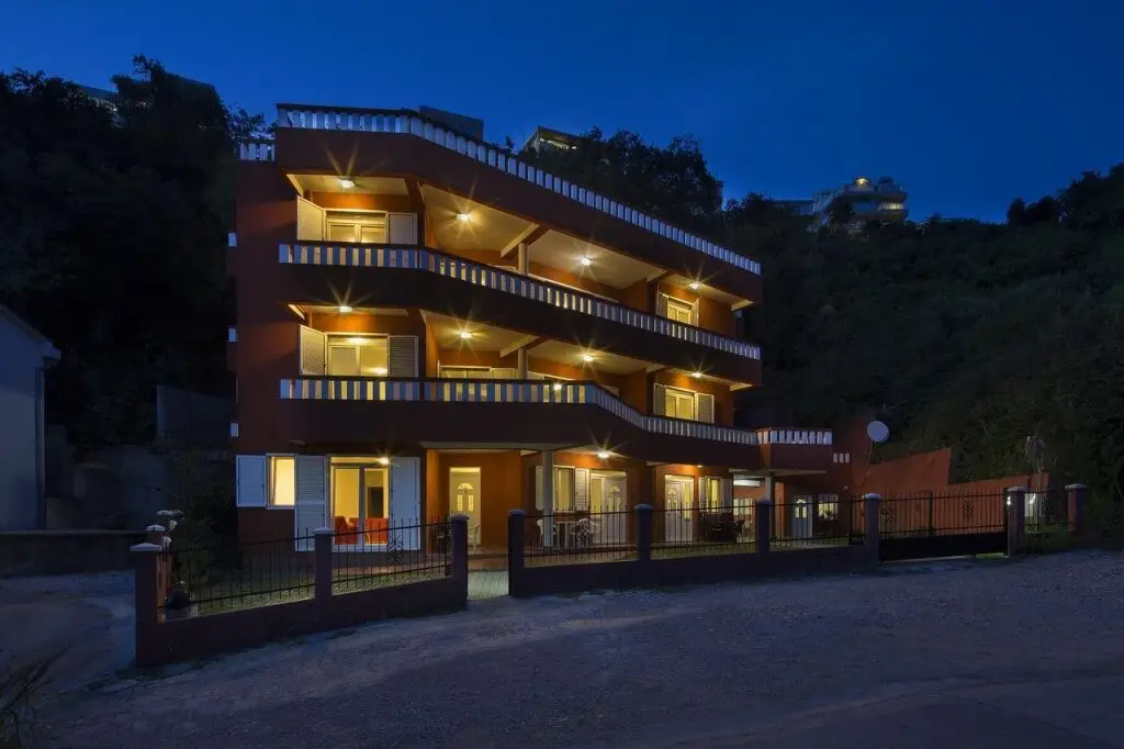 Будва: Guest House Horizont
