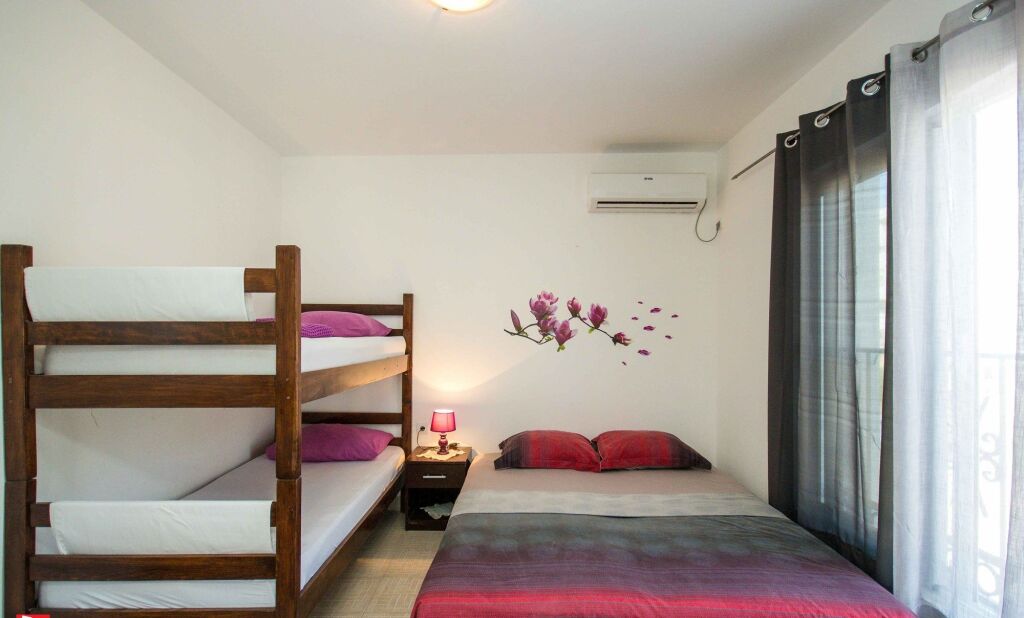 Бар: Becka apartments