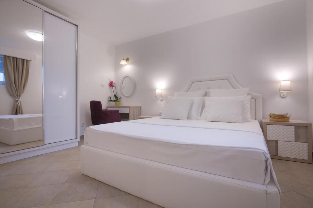 Будва: Apartments Captain's Villa