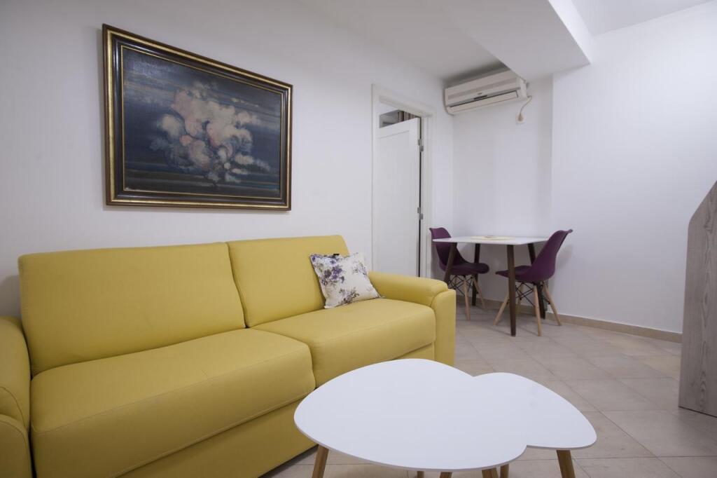 Будва: Apartments Captain's Villa