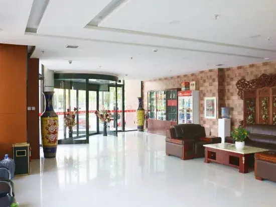 Баодин: Baiyangdian Yijing Hotel