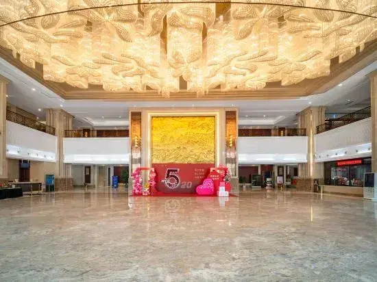 Чжэнчжоу: Zijingshan Hotel, Rongtong, Zhengzhou