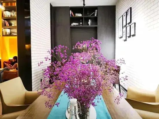 Тайюань: Y Hotels